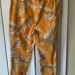 Capri pants and bustier